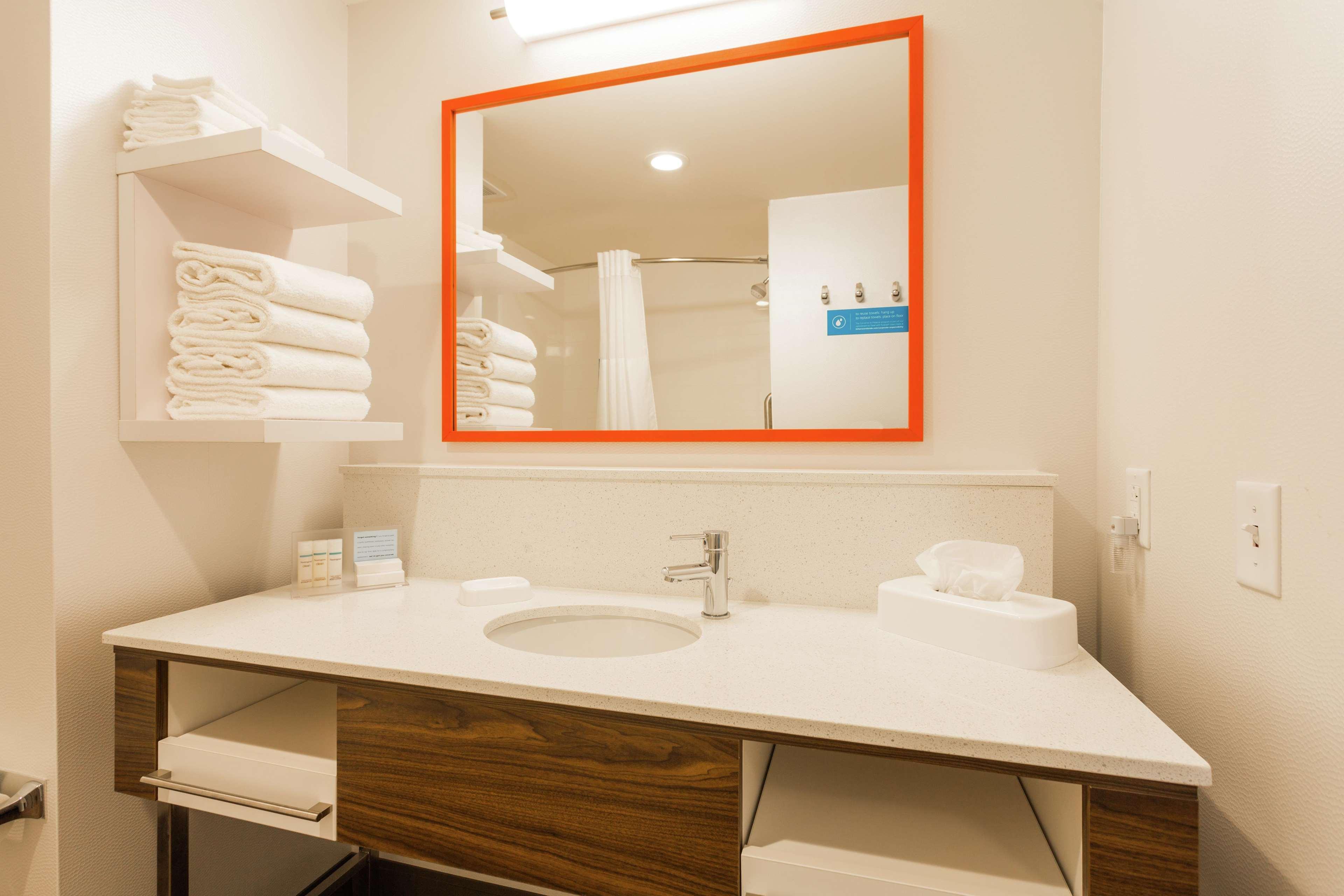 Hampton Inn Cumberland Extérieur photo