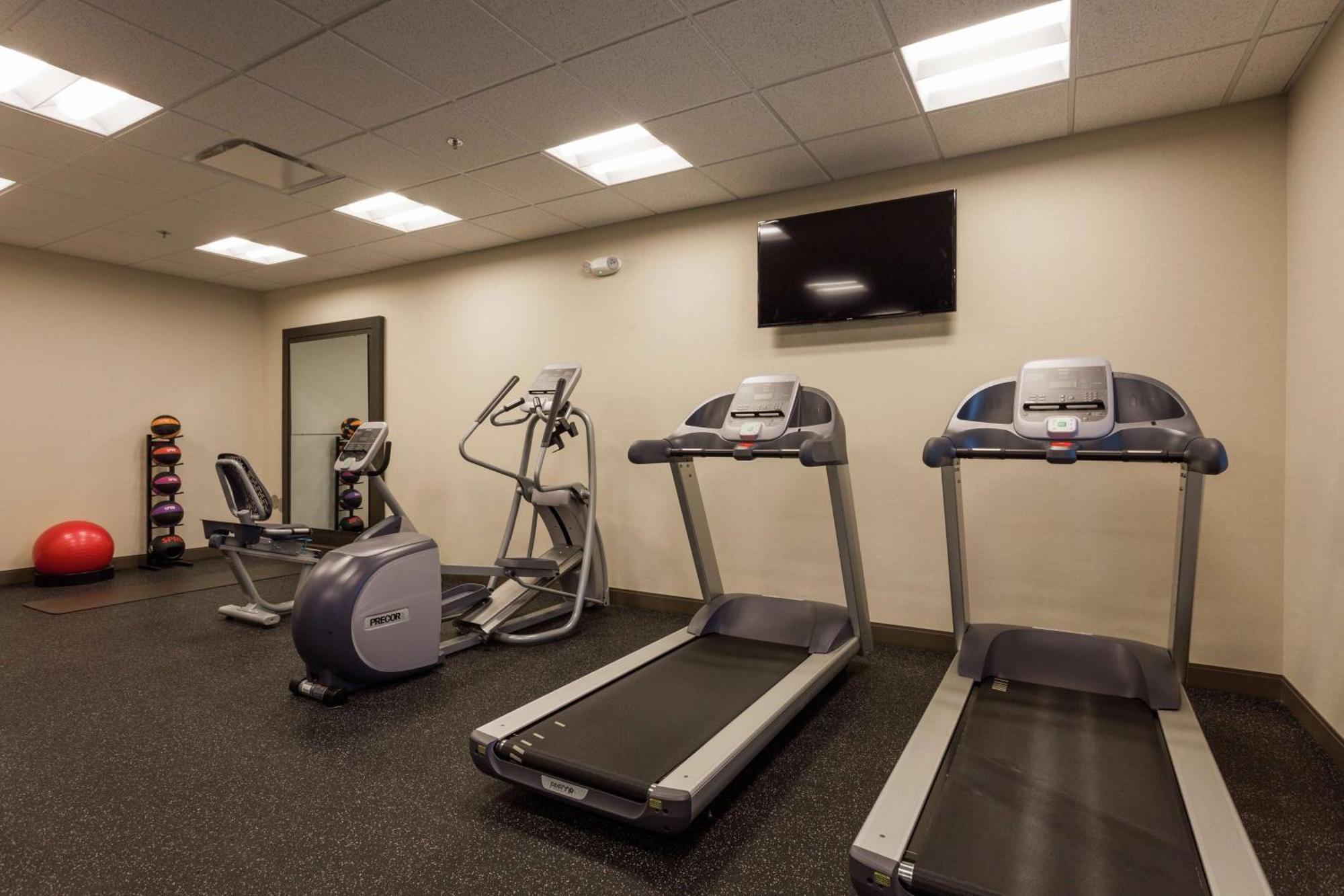 Hampton Inn Cumberland Extérieur photo